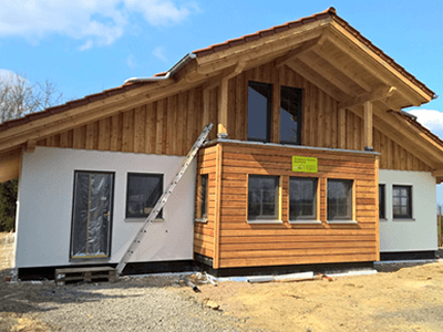 Modernes Einfamilienhaus aus Holz